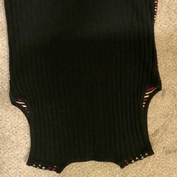 Woman’s Sweater Vest - Picture 4 of 7
